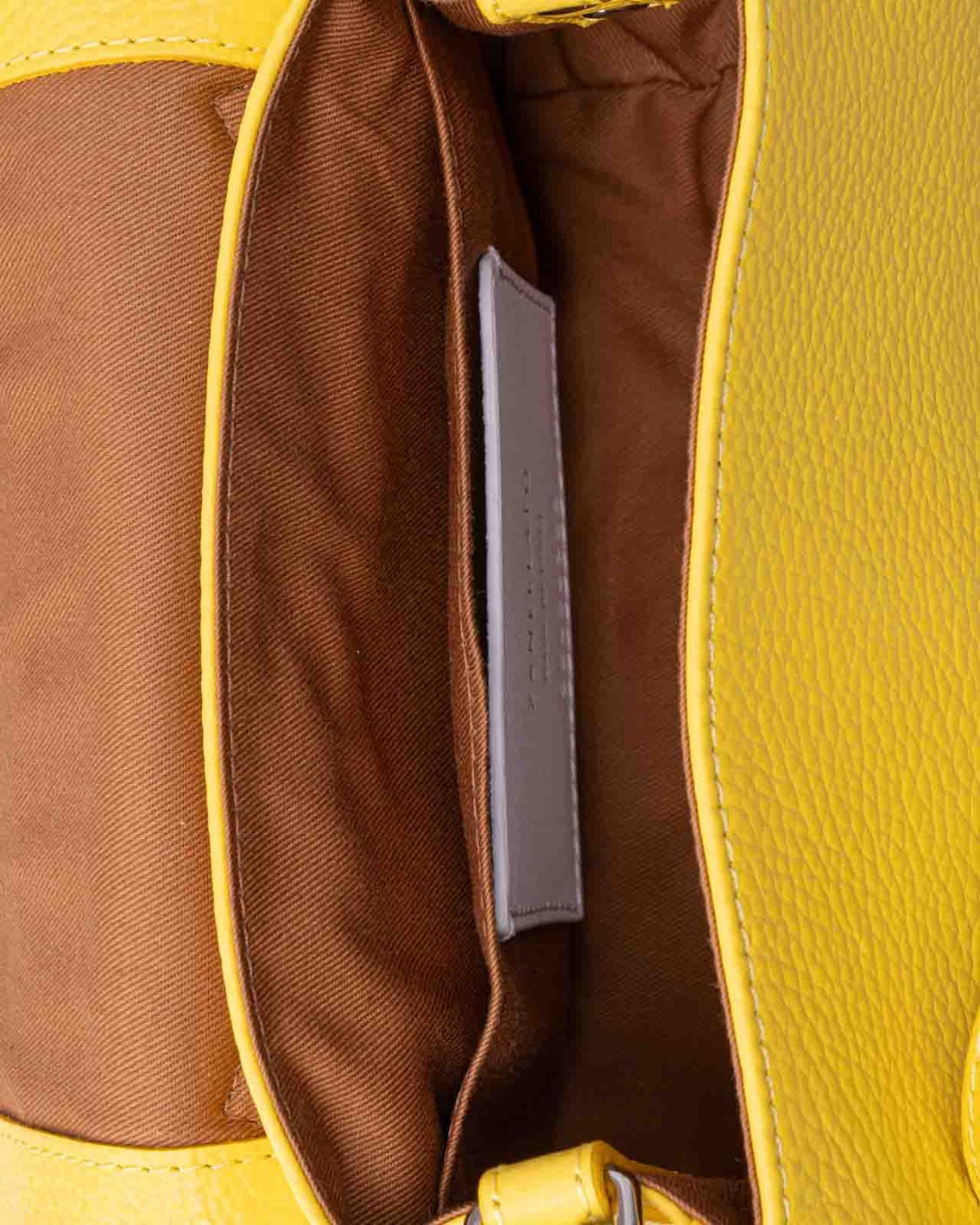 shop ZANELLATO Saldi Borsa: Zanellato Postina Baby
Pellame martellato.
Manico in bambù.
Larghezza 19 cm, Altezza 14 cm, Profondità 10 cm, Luce del manico 7 cm.
Composizione: 100% pelle di vitello.
Made in Italy.. 068010 B 0950000-Z1025 number 2777544